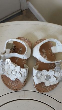 Sandals zise 5