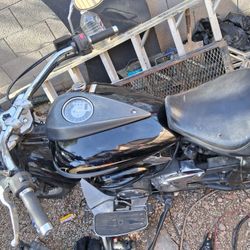 Yamaha  V Star .2012  Millas 15mil