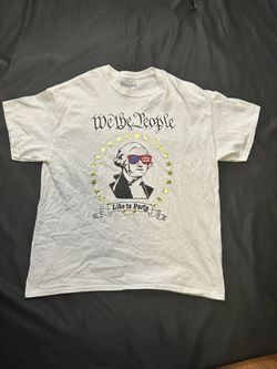 “We The People” Graphic Tee Size XL White