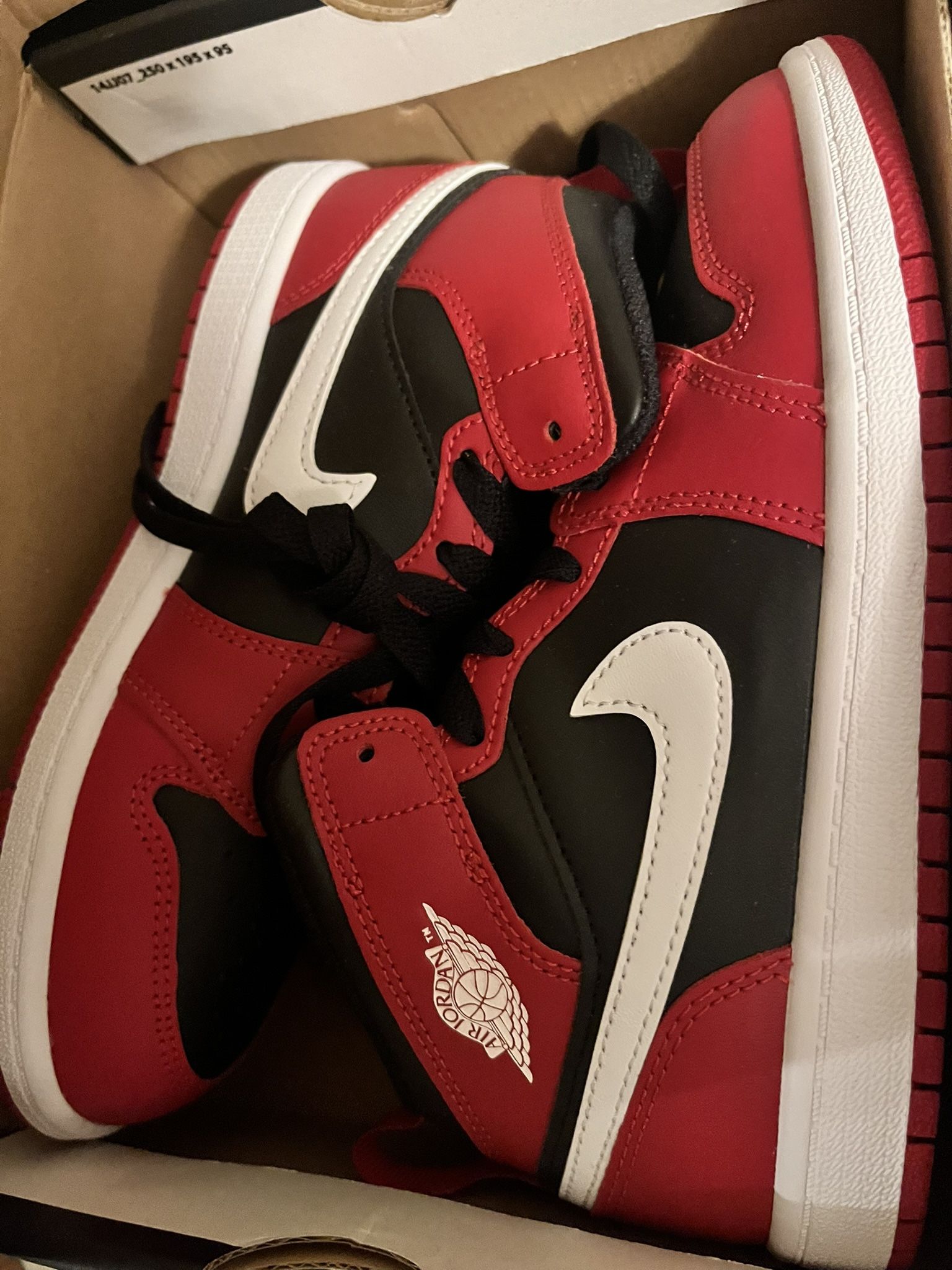 Jordan 1 Red Black White 2.5 Youth