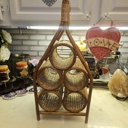 CUTE RATTAN WINE HOLDER