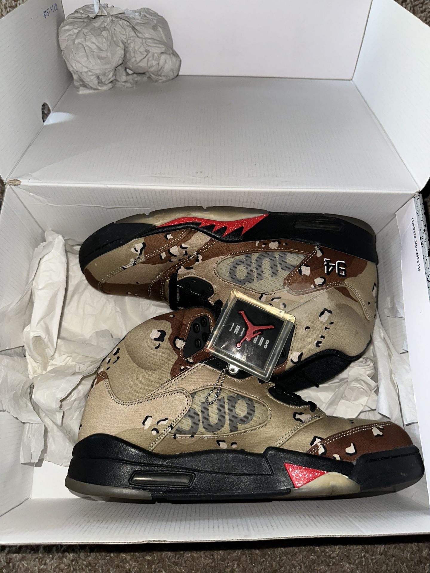 SUPREME x Air Jordan Retro 5