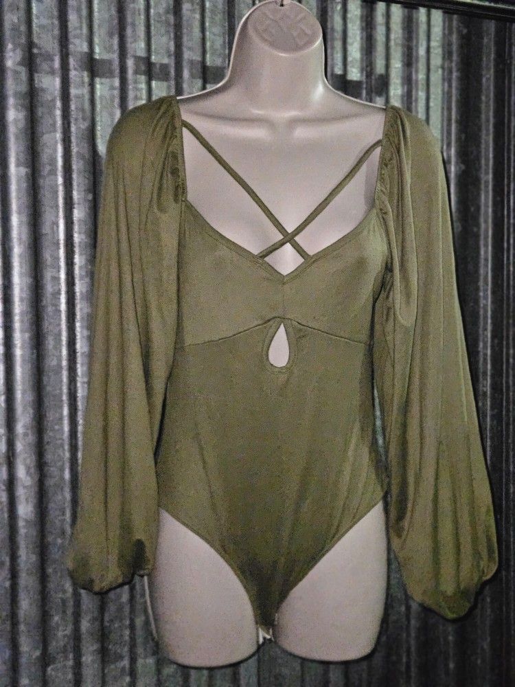 Small Keyhole Bodysuit