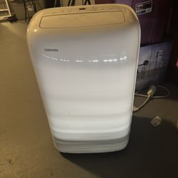 Toshiba 7,000 BTU (10,000 BTU ASHRAE) Portable Air Conditioners