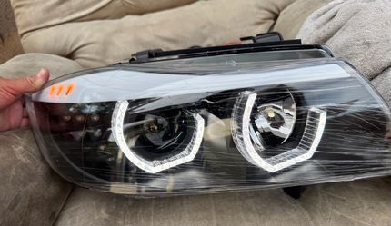 06-08 BMW E90 3 Series Black LED 3D Bar Headlights