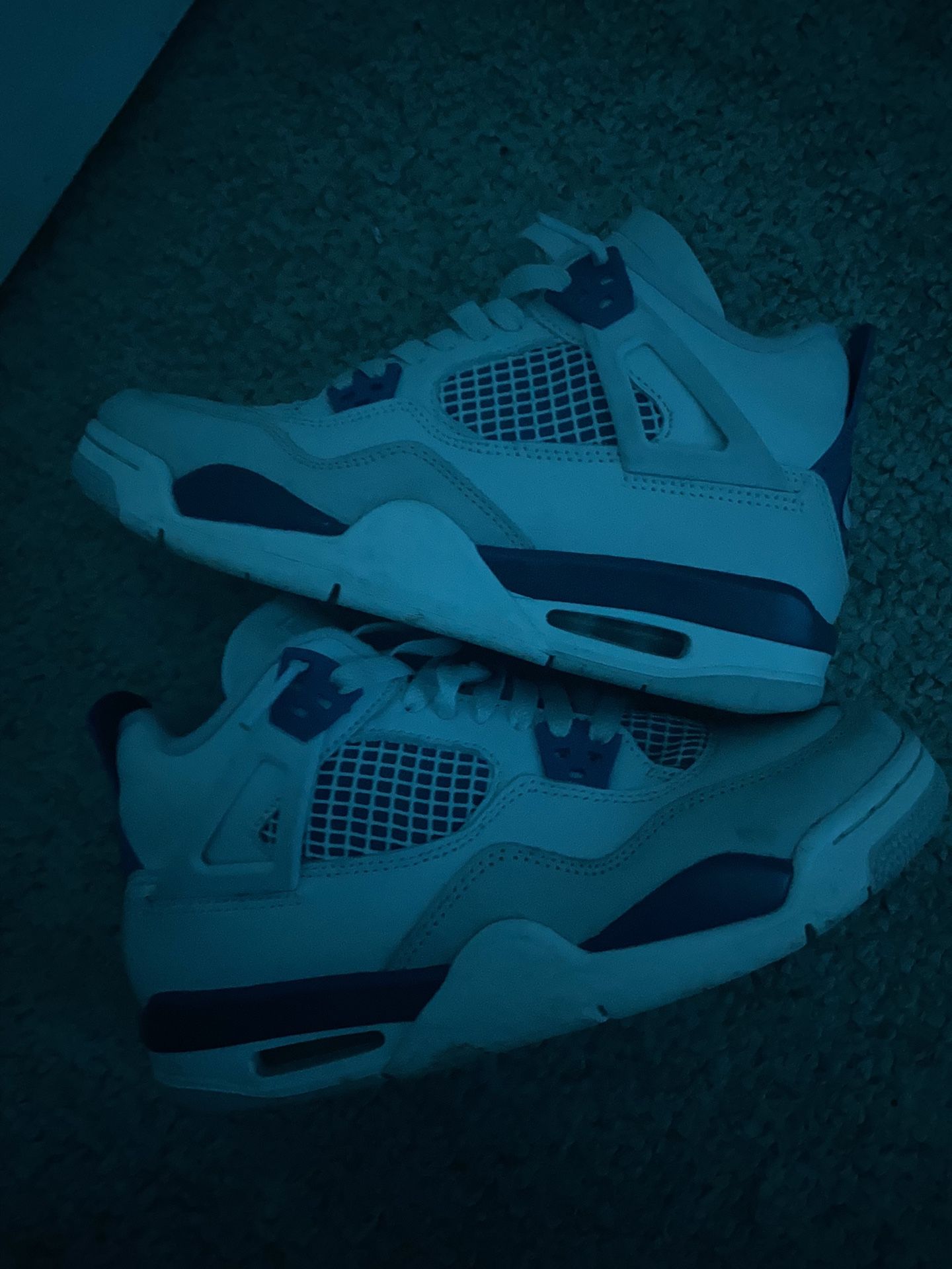 Jordan 4 Retro military blue GS 5.5y with box