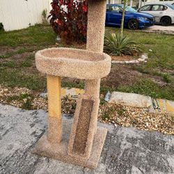 CAT TOWER SCRATCHER TREE