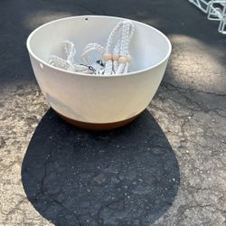 Self Watering Hanging Plant Pot 