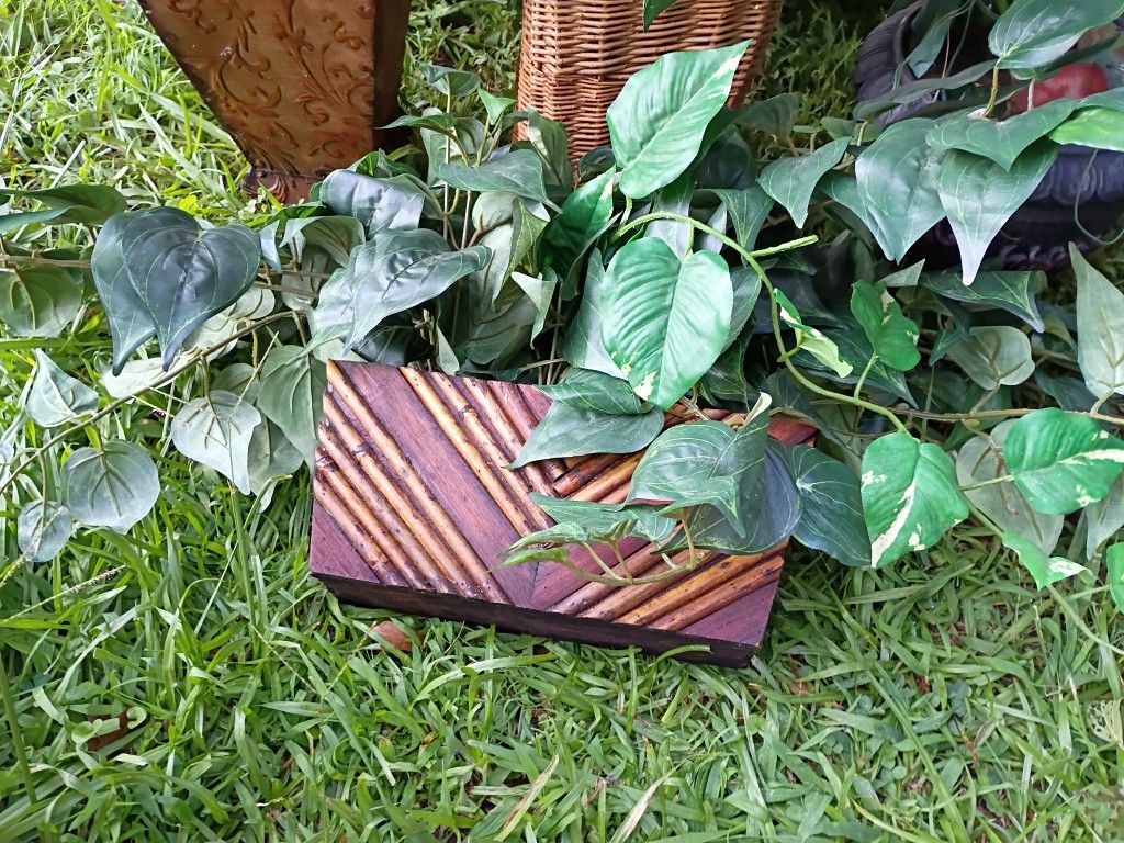 7 Artificial Plants