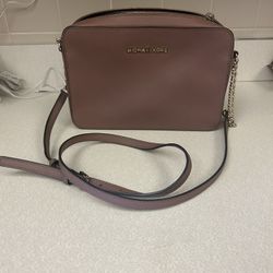 Michael Kors Jet Set Crossbody Royal Pink 👛