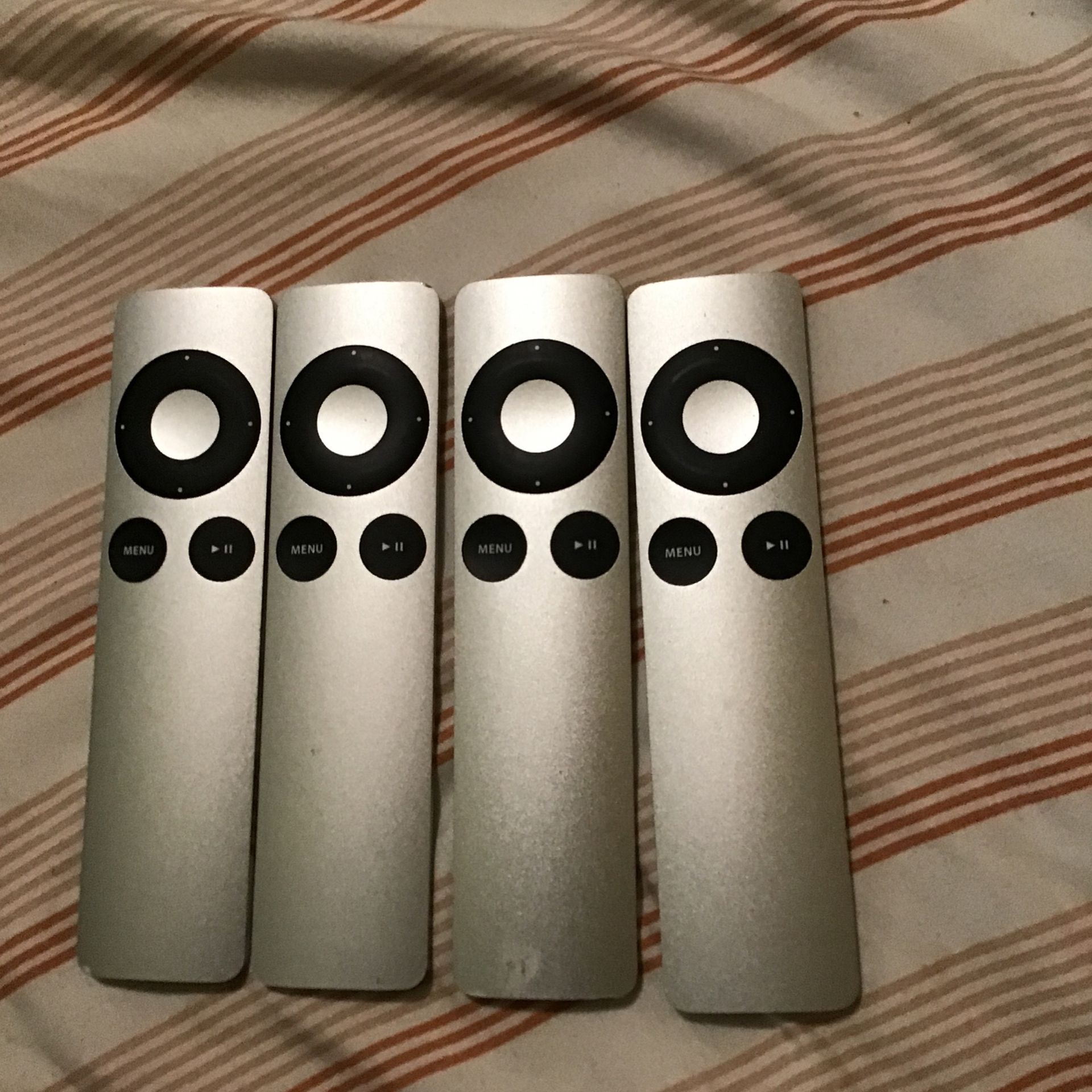 4 Controls Applet Tv Compatible Con 1 ,2,34 Gen