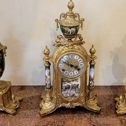 antique Clock Set with key 