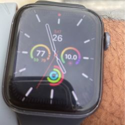 Series 5 Apple Watch 