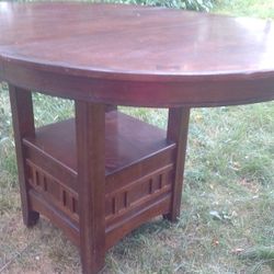 Wood Table And Dinning Chairs 4