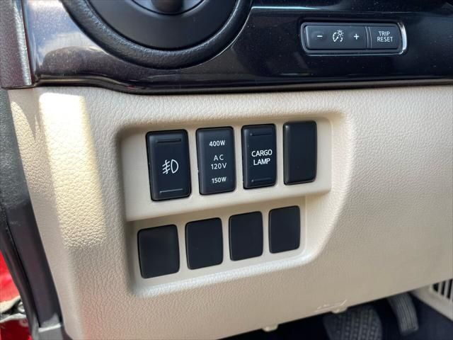 2017 Nissan Titan
