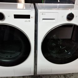 LG - 5.0 Cu. Ft. Smart Washer Whit Steam & - 7.8 Cu. Ft. Stackable Smart Electric Dryer with Ventless Heat Pump Technology - White