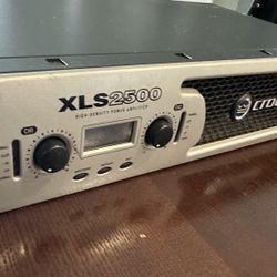 Crown XLS 2500 Amplifier