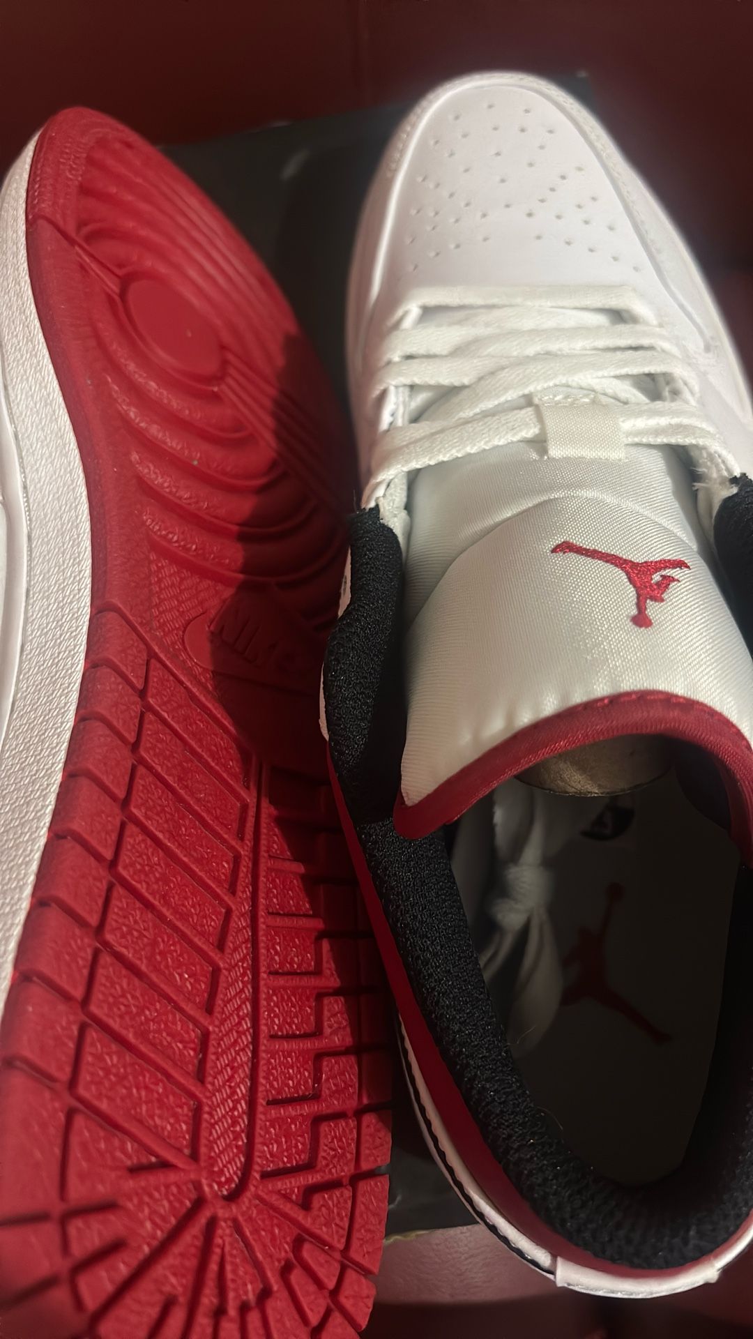 Jordan 1 Lows Brand New 9 5