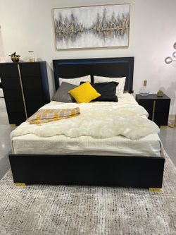 Luxury black/gold King bedroom set w/led lights under $799