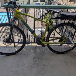28" GIANT Mountain Bike 