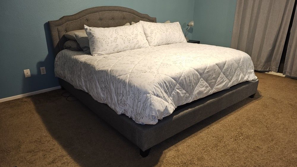 King Tufted Bed Frame