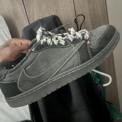 Travis Scott Dunks 