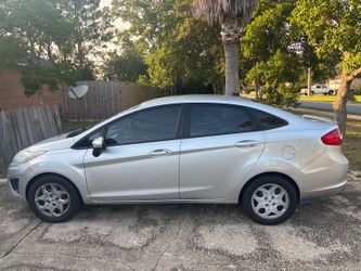 2013 Ford Fiesta S - Does Not Run - Clean Title - $1,700 OBO