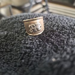 14carat gold elephant ring