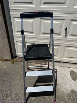 3 steps ladder