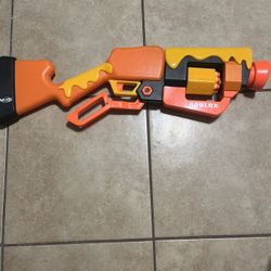 NERF ROBLOX Adopt Me Bees Lever Action Dart Blaster Gun *includes