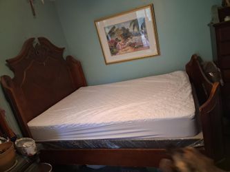 Queen Bed