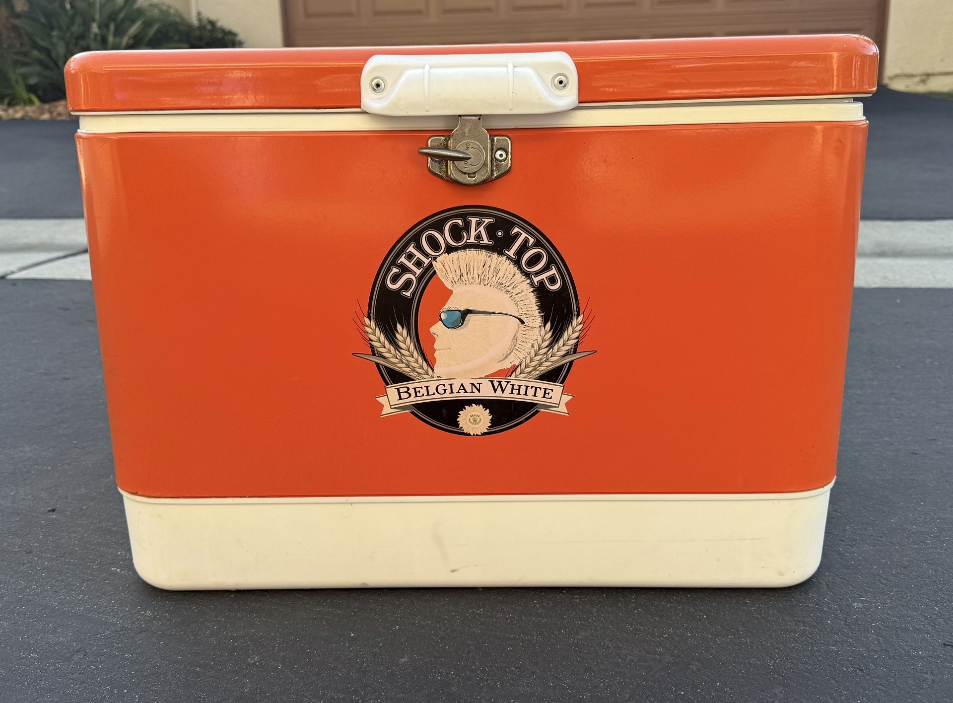Vintage/Old School Style Shock Top Cooler
