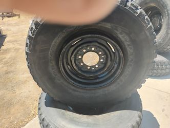 Goodyear wrangler 37x12.50R16.5LT