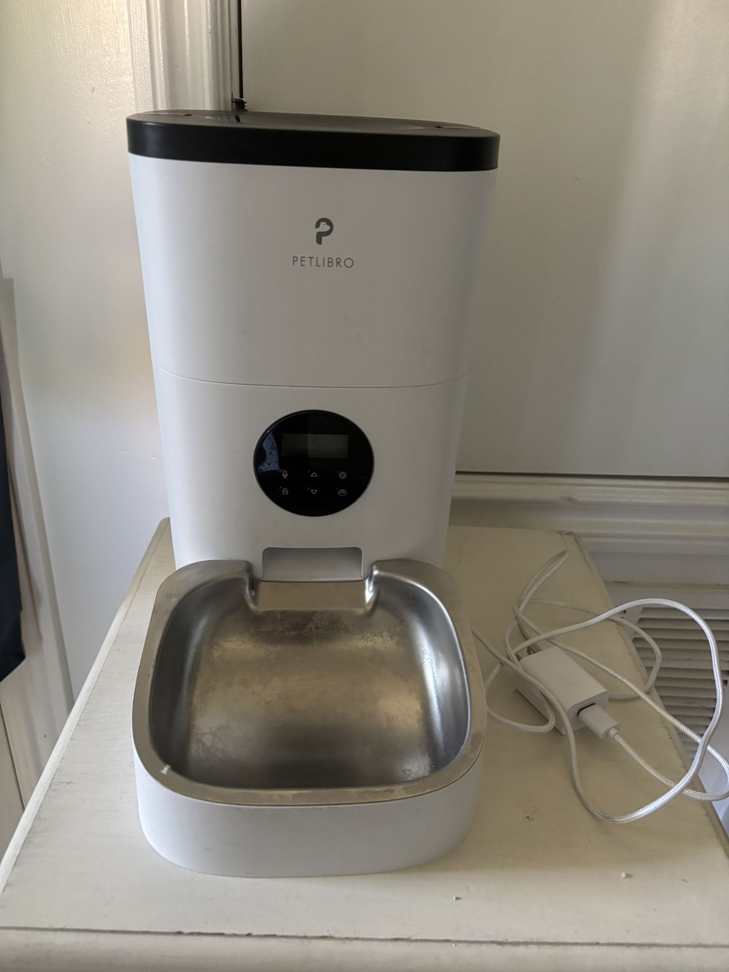 Automatic Pet Feeder