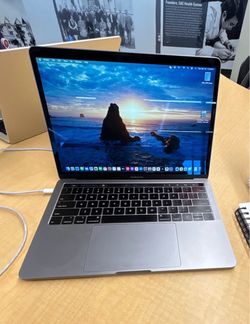 MacBook Pro Touch Bar