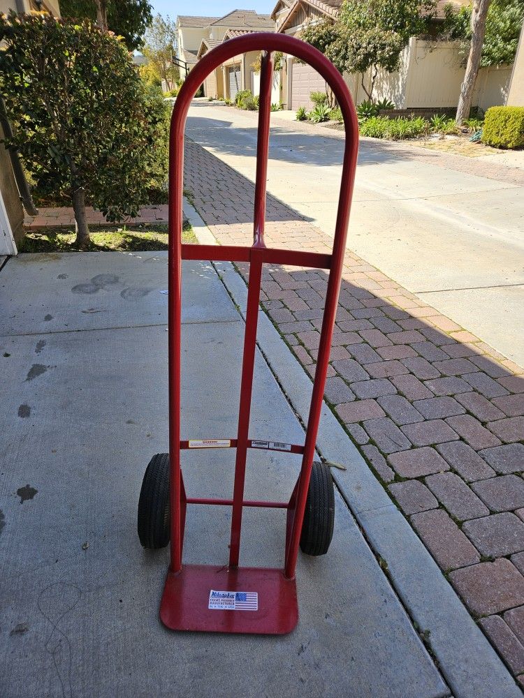 Milwaukee 800-lb Capacity 2-Wheel Red Steel Heavy Duty Hand Truck

