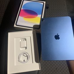 iPad 11” (A16) – 128GB – Blue – Like New + Screen Protector