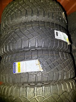 LT275/70R18 Goodyear wrangler territory mt