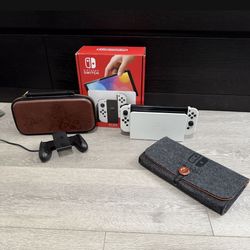 Nintendo Switch OLED White Bundle In Box