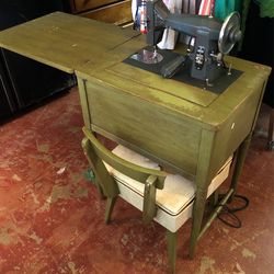 Sewing Machine Table With Chair 
