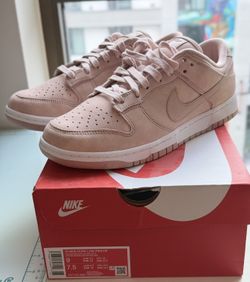 Women’s Nike Pink Low Dunks Size 9