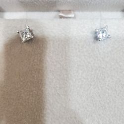 Princess earring diamond