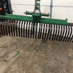 John Deere Frontier LR1172 6’ rake