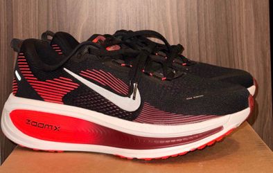 Nike Vomero 18 Limited Black Bright Crimson Men Size 13 Shoe Running Walking Jogging