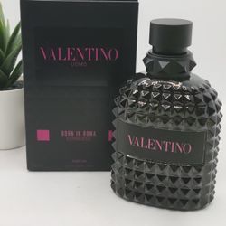 Valentino
 
Born in Roma Uomo Extradose Parfum

3.4 fl 