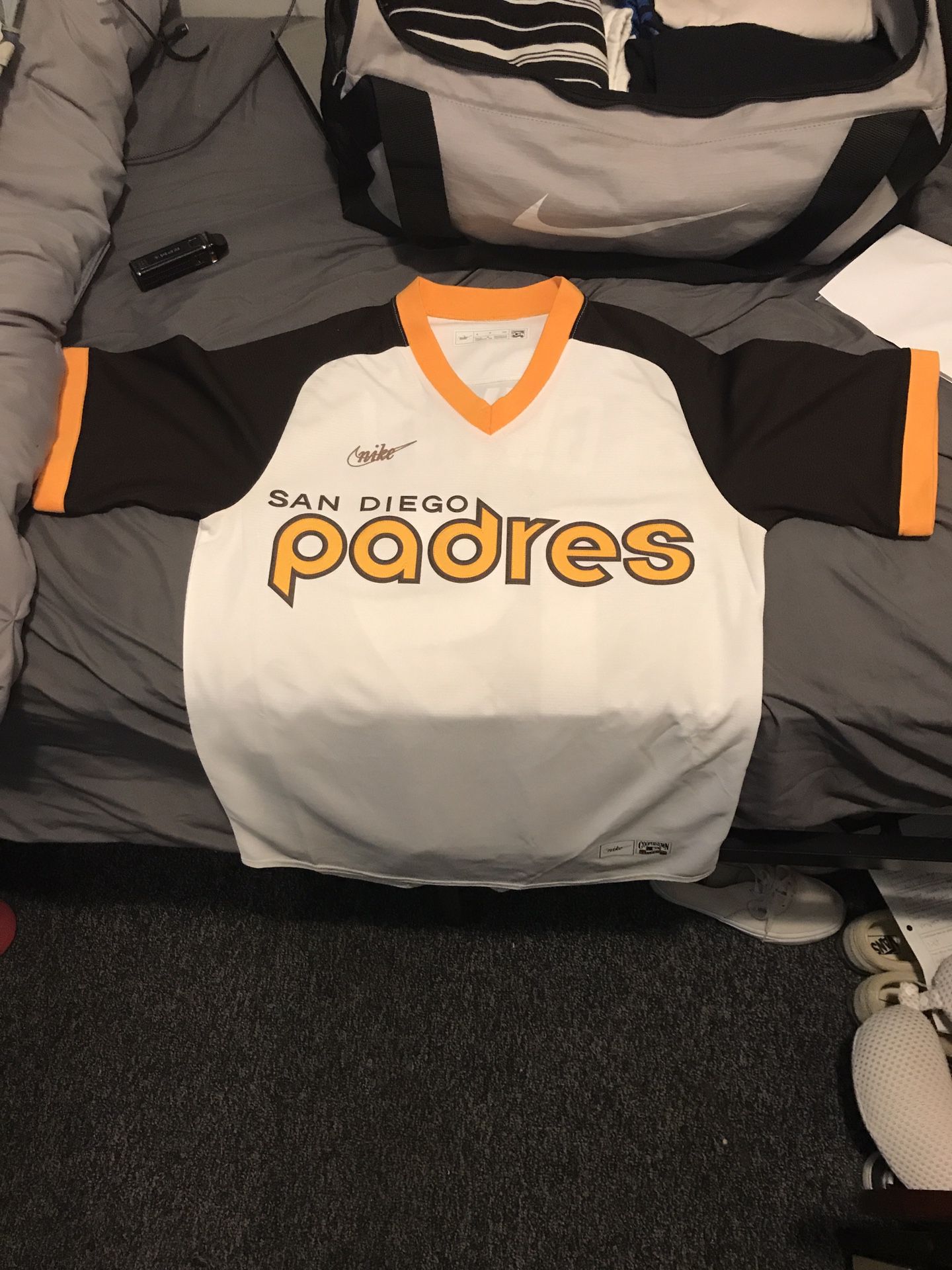Tony Gwynn Padres Jersey for Sale in San Diego, CA - OfferUp