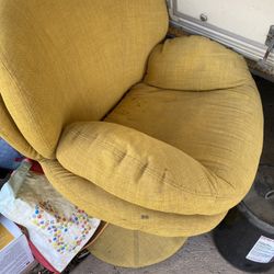 Yellow Chair 