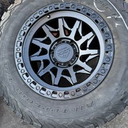 Vendo Rines Nuevos 17x9 De Ancho De Ancho De 6-139.7 Con Llantas 285/70/R17 Bfgoodrich