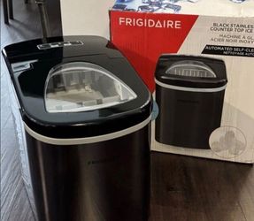 Frigidaire EFIC117 Black Stainless Steel Countertop Ice Maker Machine 26 lbs