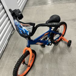 Boys Hot Wheels Bike 